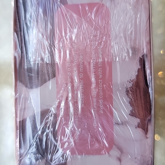 Dew Of The Gods Claydate Hya-Activated Pink Clay Mask - Picture 4 of 5